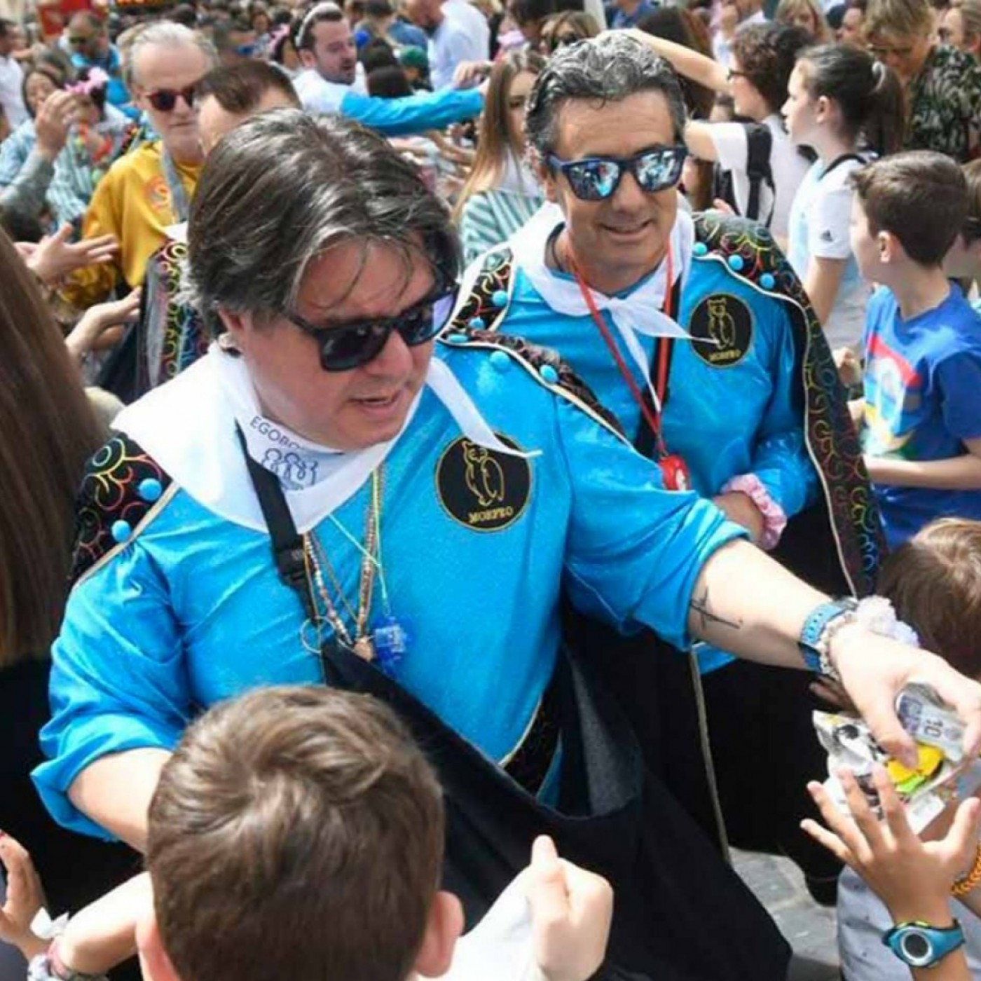 Portada de EL ROMPEOLAS