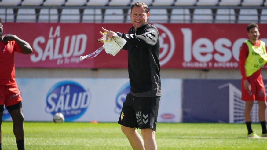 Mario Simón en el entrenamiento de esta mañana. FOTO: Real Murcia.