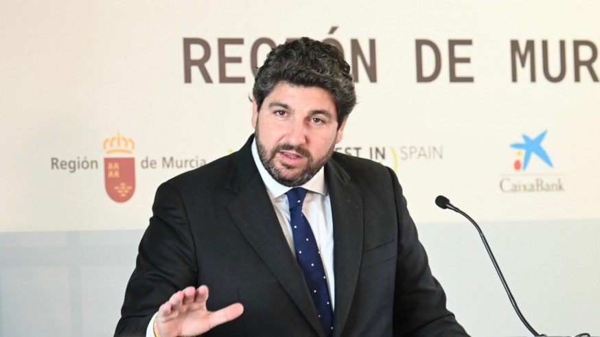 López Miras advierte de que la falta de Presupuestos "deja en el limbo infraestructuras fundamentales"