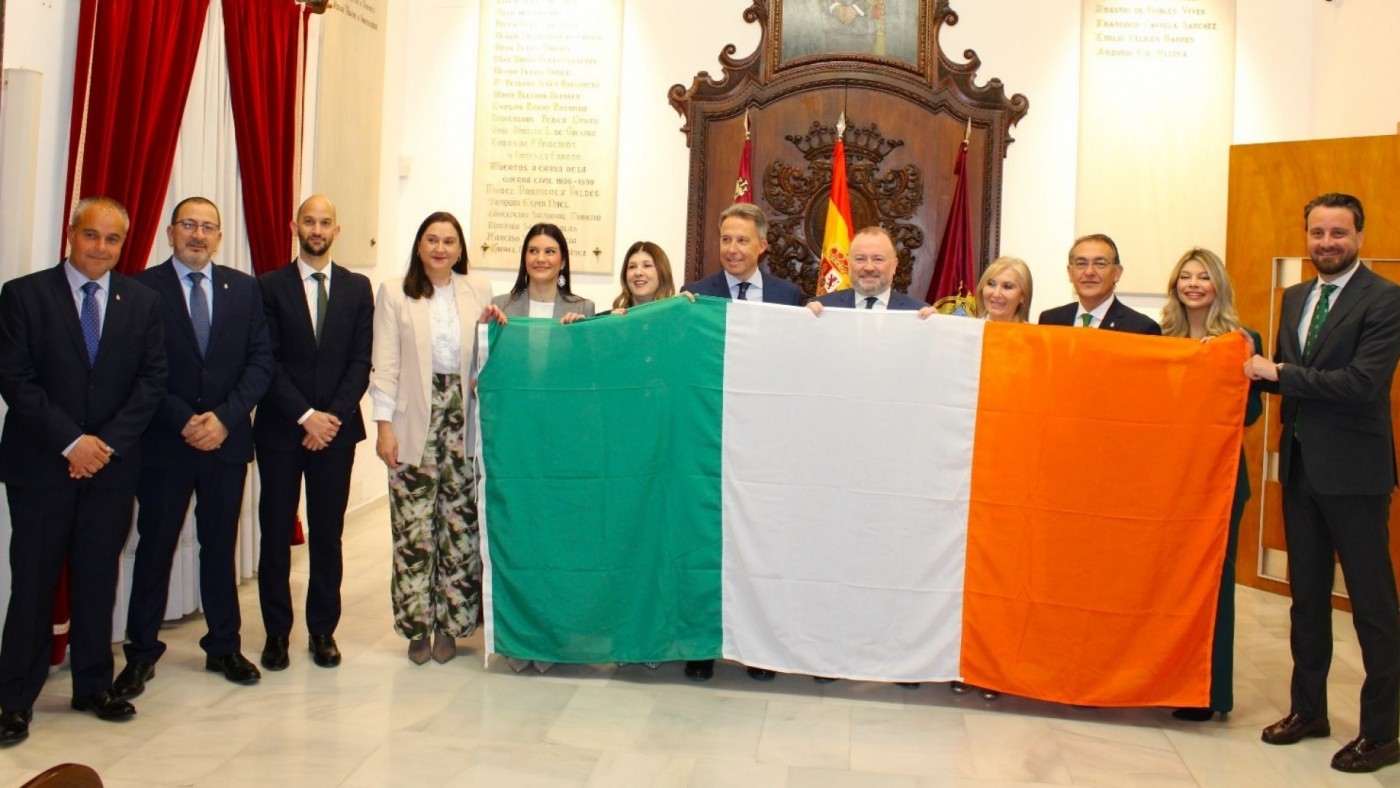 Lorca celebra San Patricio con el embajador de Irlanda