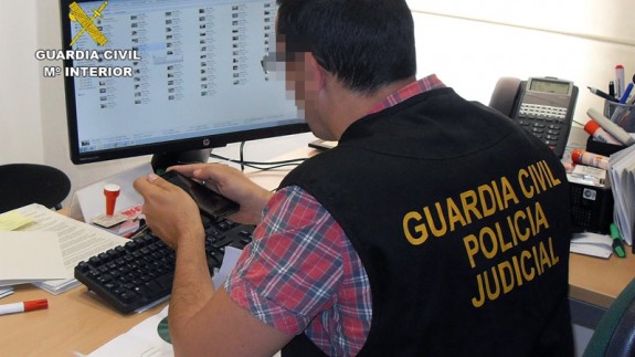 Operación de la Guardia Civil en internet