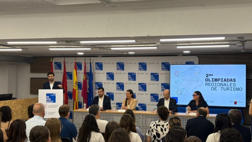 Turismo prevé una campaña de verano “muy buena” en la Región de Murcia