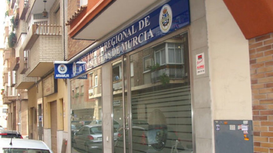 Sede de la asociación regional de autoescuelas de Murcia. 