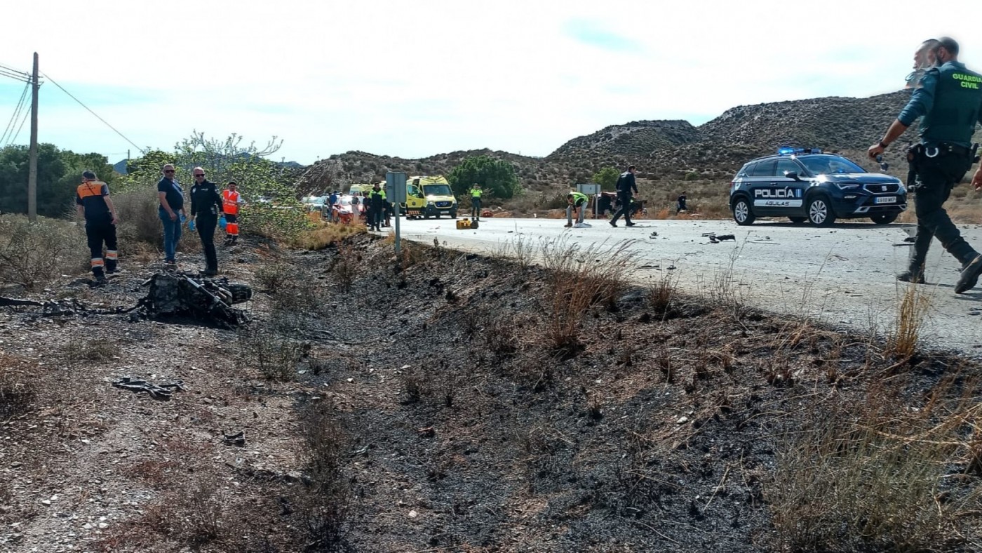 Un motorista de 37 años muerto y un herido grave en un accidente en Águilas