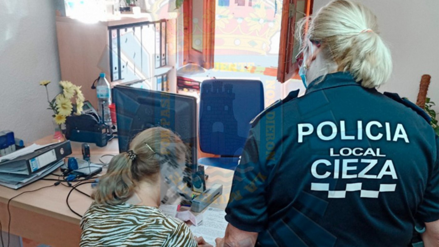 Una vecina de Cieza recupera los 500 euros que se encontró en la calle en 2019