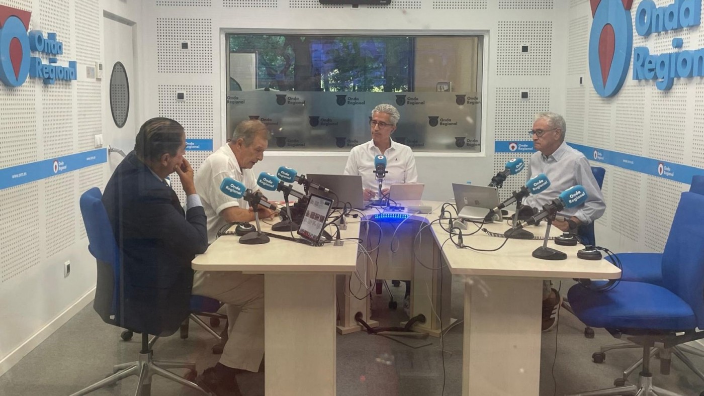 Pepe Ruiz, Enrique Nieto y Pedro de los Santos analizan las noticias del día en Onda Regional 