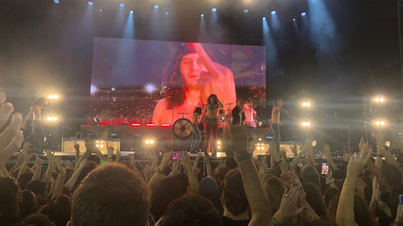 "Ultraligera" cierra su gira española con lleno a reventar en la plaza de toros de Murcia