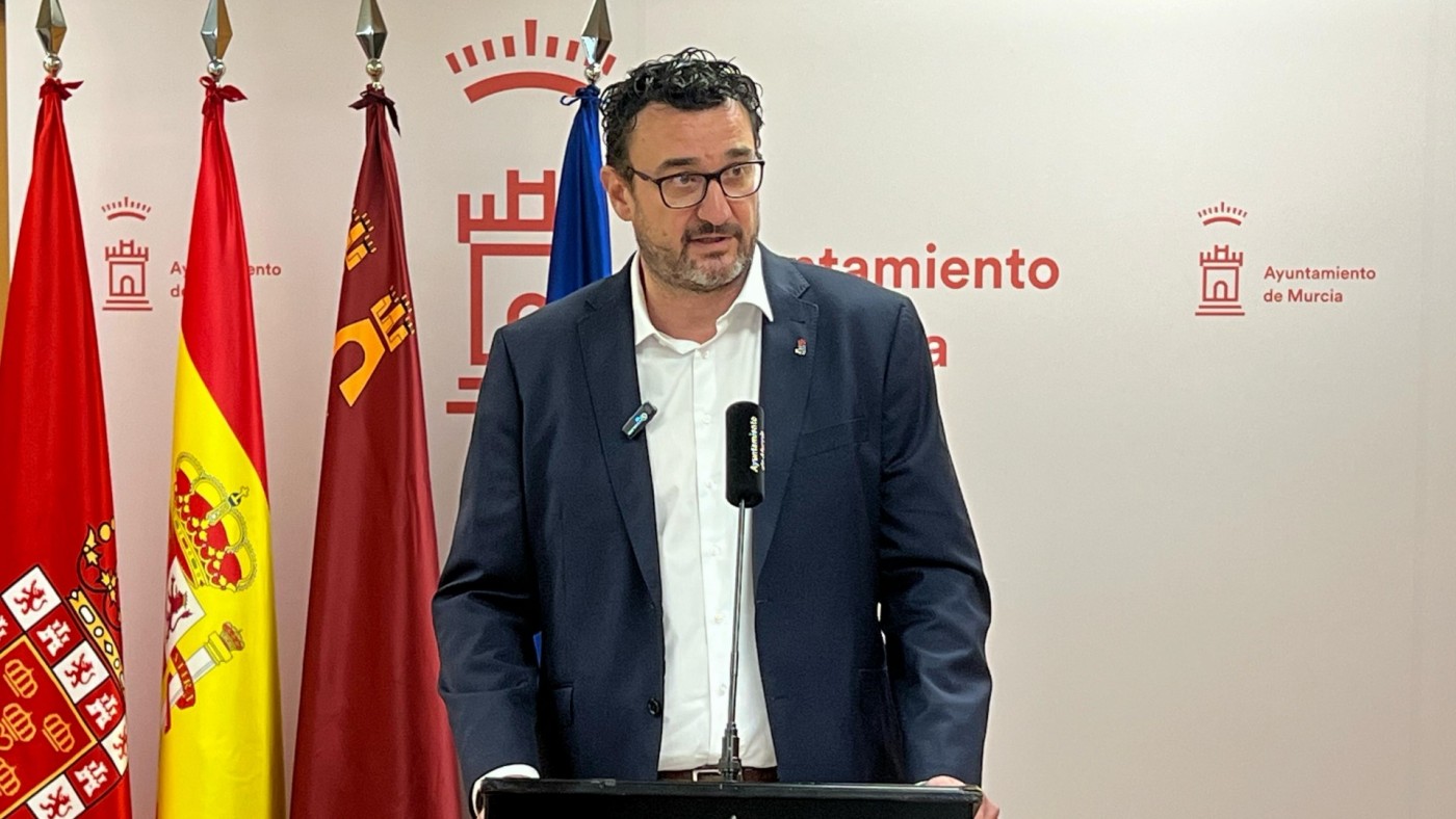 El PSOE lleva al pleno de Murcia la reprobación de José Guillén por la gestión de contratas y el gasto en flores