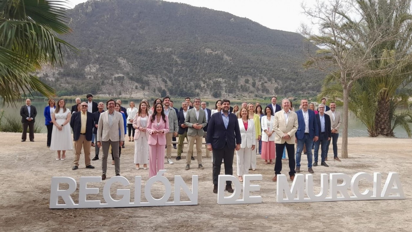 López Miras: "Solo hay un camino: seguir creciendo y construyendo una Región de progreso de la mano del PP"