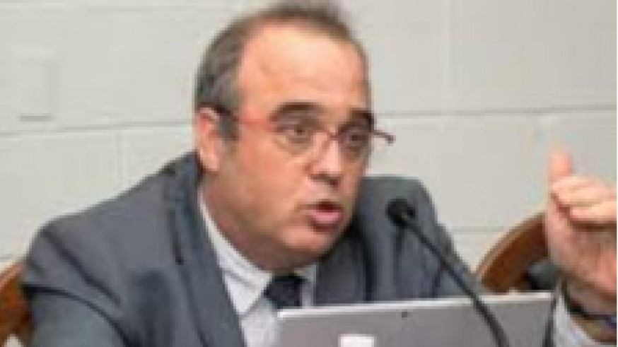 Santiago Álvarez profesor de derecho de la UMU en "La Contraportada"