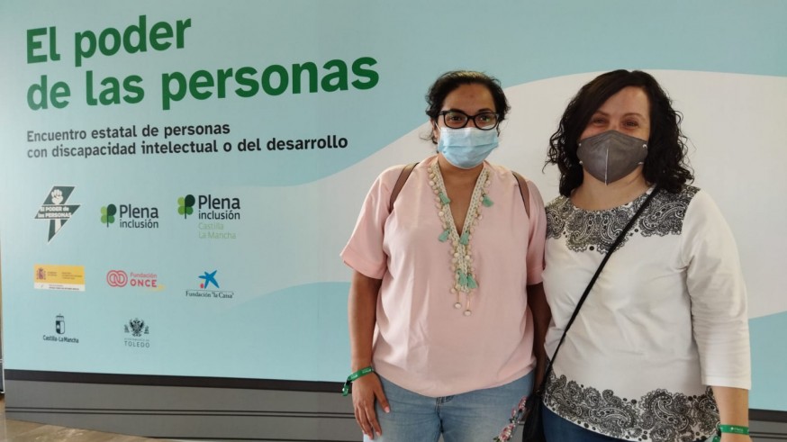 Mari Carmen Martínez y Teresa Cifuentes en el encuentro de Plena Inclusión España