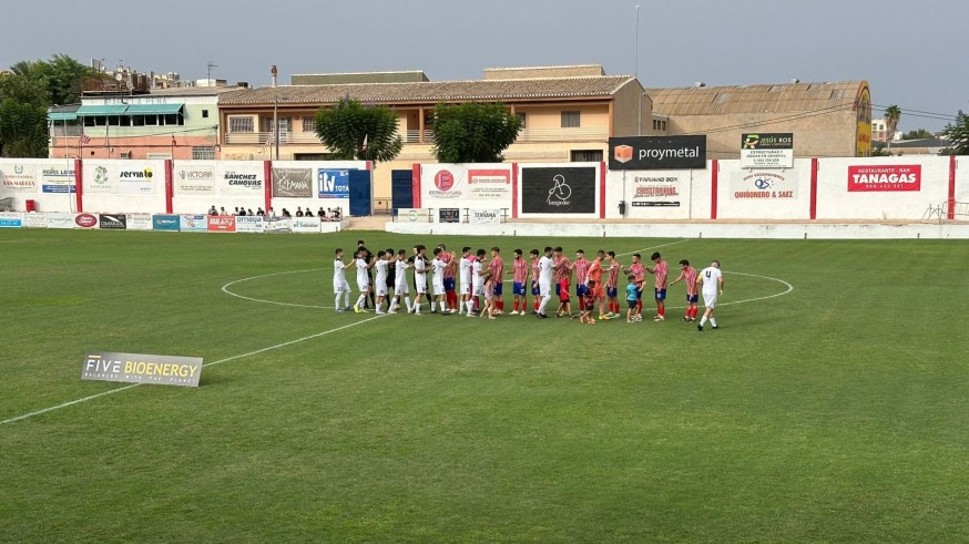 El Olímpico de Totana y el Santa Cruz se reparten los puntos en el debut (0-0)