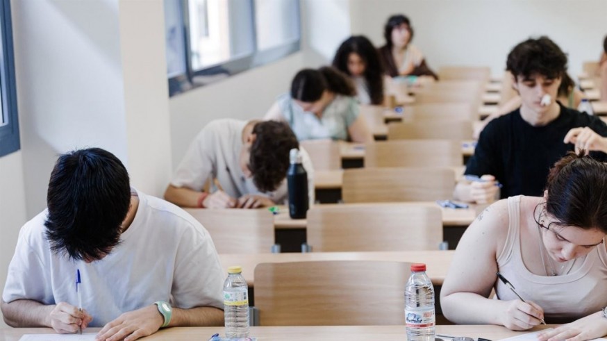 El nuevo Estatuto del Estudiantado Universitario refuerza la salud mental, la conciliación y el apoyo económico