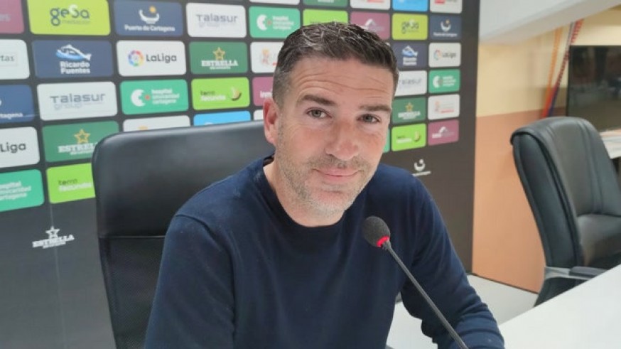 Luis Carrión: "Espero que el equipo mantenga en Ibiza el nivel del partido de la primera vuelta"