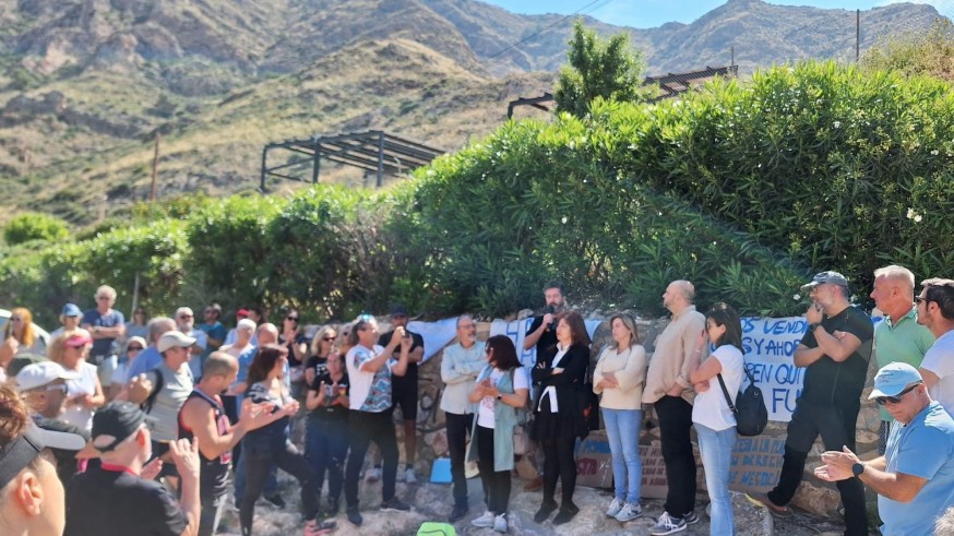Segunda concentración en El Portús por un acceso libre a la playa