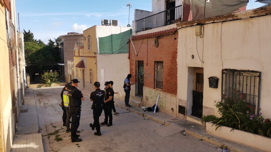 Detenidas 9 personas en una operación antidroga con 5 registros en Cartagena y San Javier