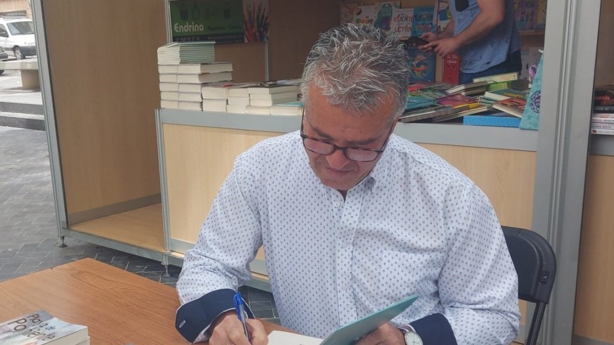 Caravaca. 'Gavillas de aire', poemas de José Blanc