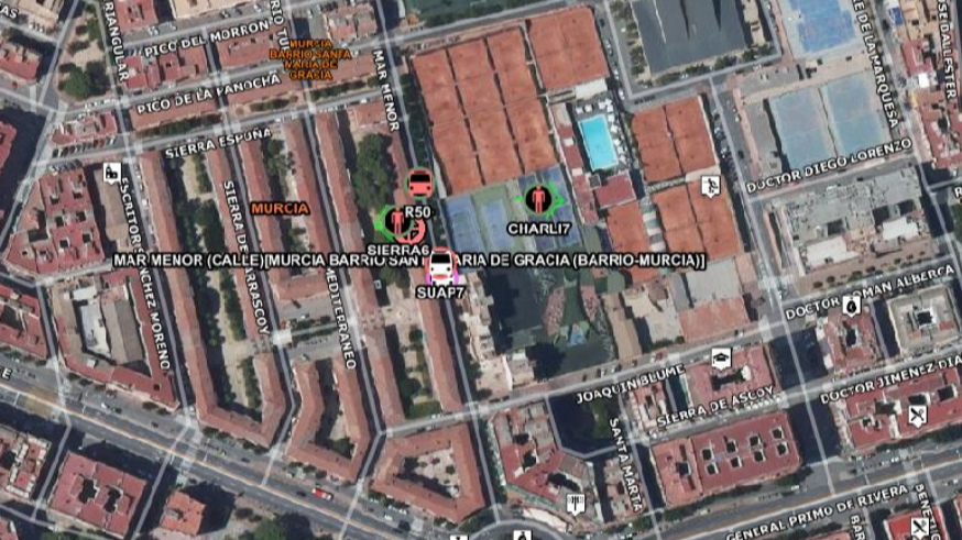 Un incendio en una vivienda de Santa María Gracia en Murcia obliga a desalojar un edificio y deja varios heridos