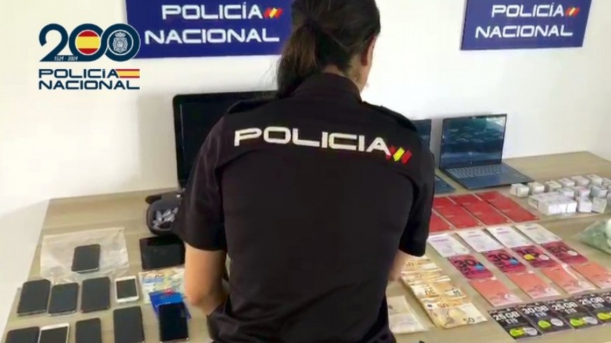 Diez detenidos en Alicante y Murcia por falsificar DNIs para cometer estafas