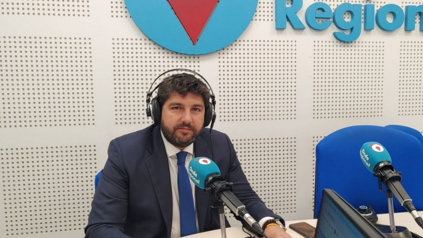 López Miras: "La radio es rigor y profesionalidad"