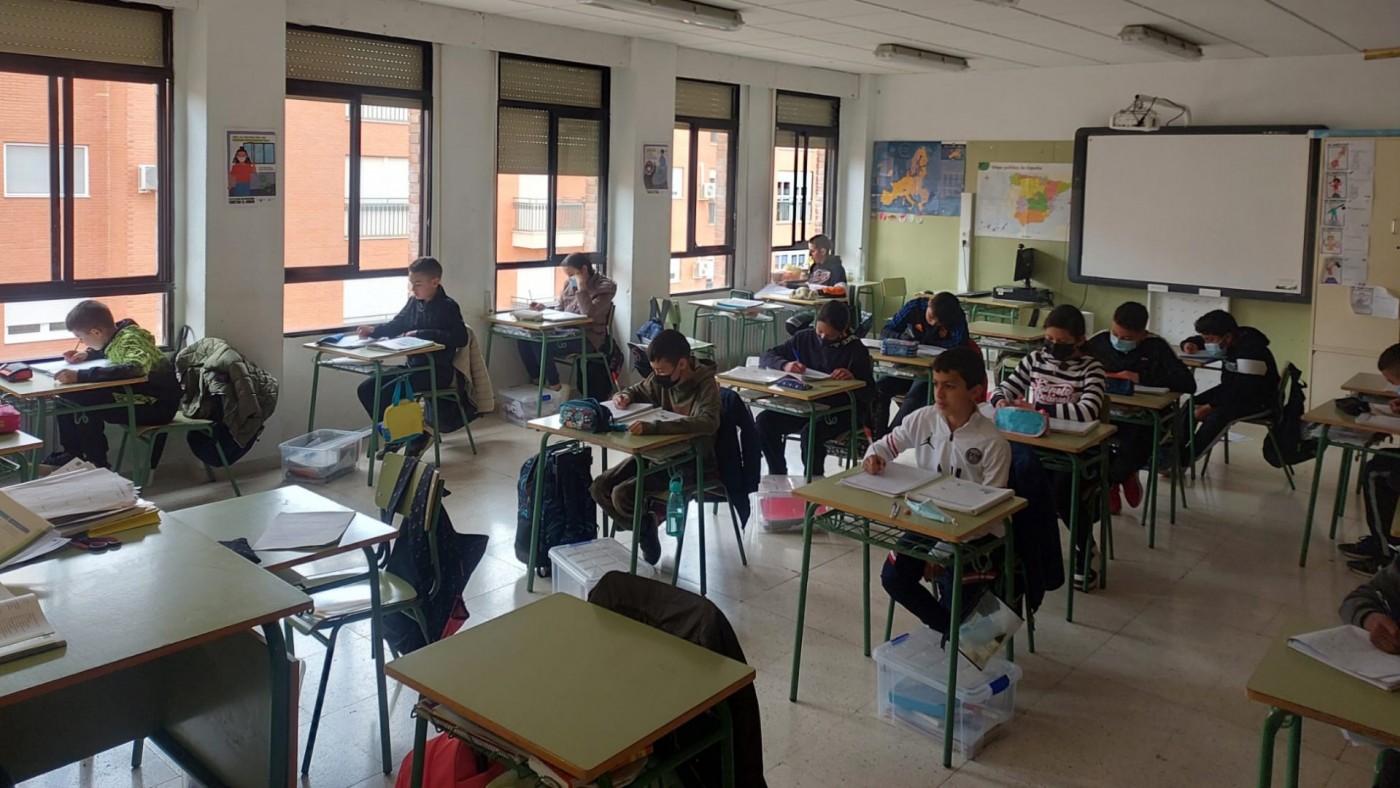 Tercer fin de curso de pandemia y siguen las protestas semanales "cueste lo que cueste"