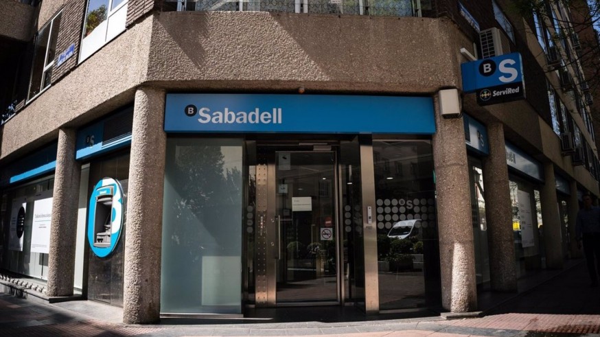 Visto bueno de Competencia a la compra del Banco Sabadell por el BBVA