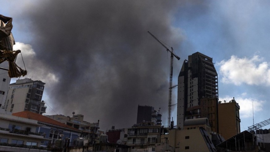 Israel intensifica sus bombardeos en Líbano y mata a un alto colaborador de Hezbolá