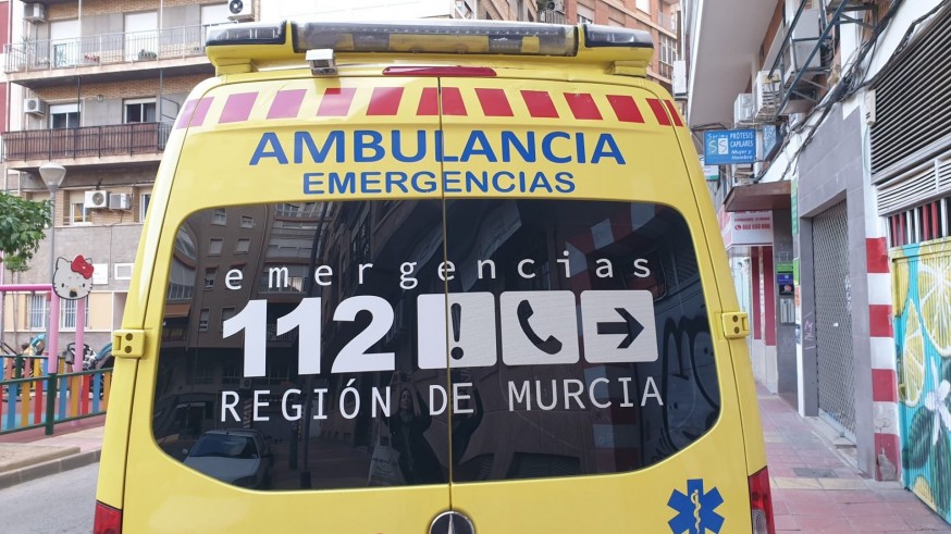 Herida grave tras caer desde un primer piso en Ceutí 