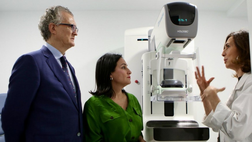 Un nuevo mamógrafo de contraste permite realizar estudios más rápidos y precisos en Yecla