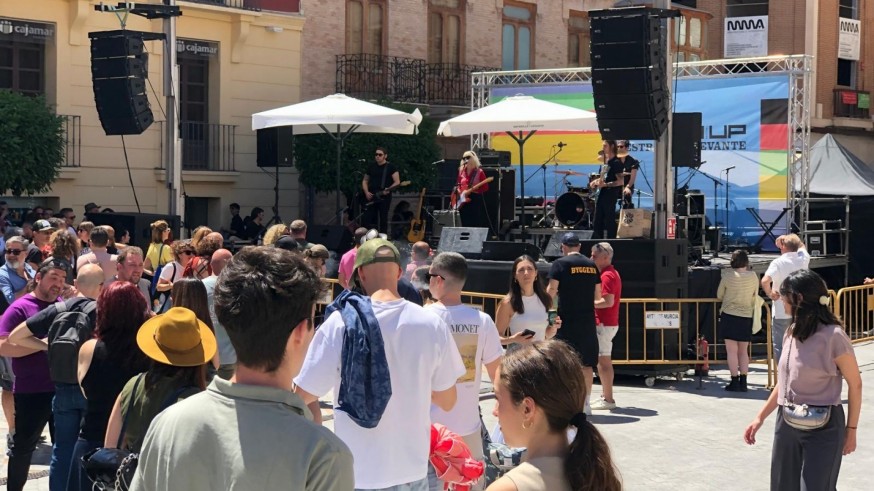 "Somos Murcia" lleva la música en directo a las plazas Romea y Apóstoles 