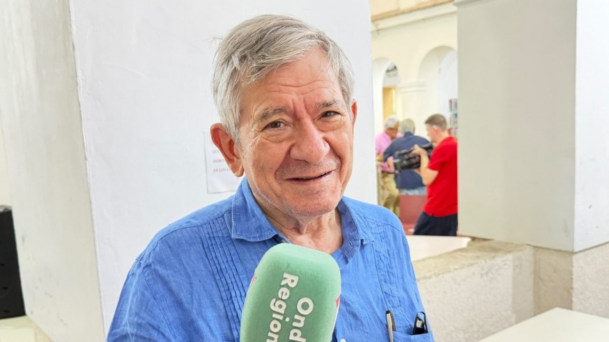 Enrique Barón presenta en Cieza su último libro, 'Paz y Guerra', una mirada a la transformación de Europa