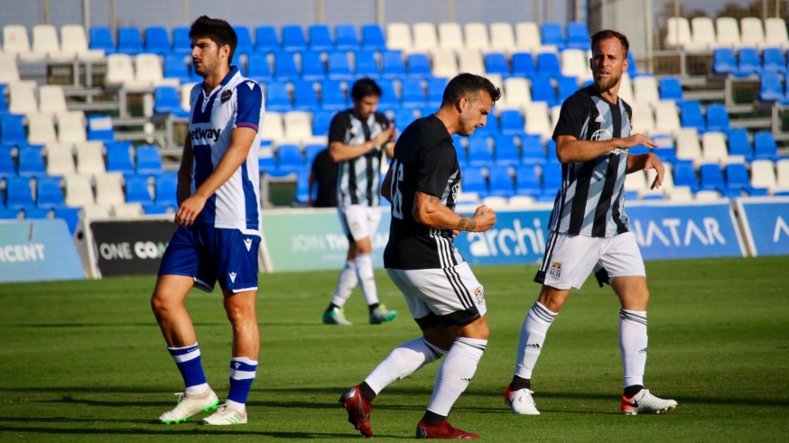 Elady Zorrilla celebra su gol al Levante