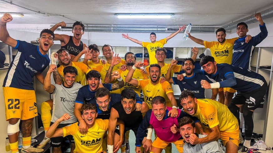 Checa: "Estuvimos tres horas tirados en la puerta del estadio"