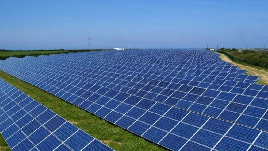 La Región de Murcia lidera la generación de energía renovable en pequeños huertos solares