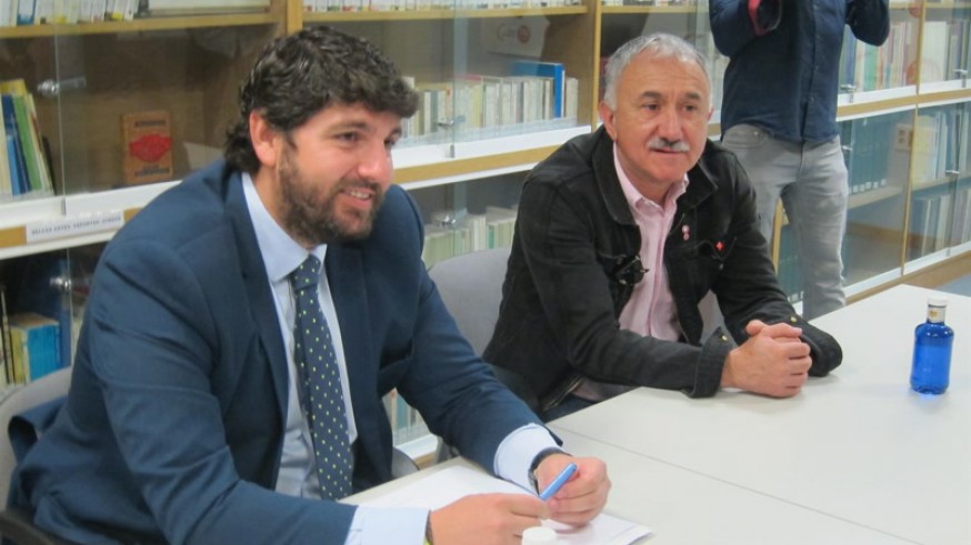 López Miras y Pepe Álvarez, en su comparecencia ante los medios