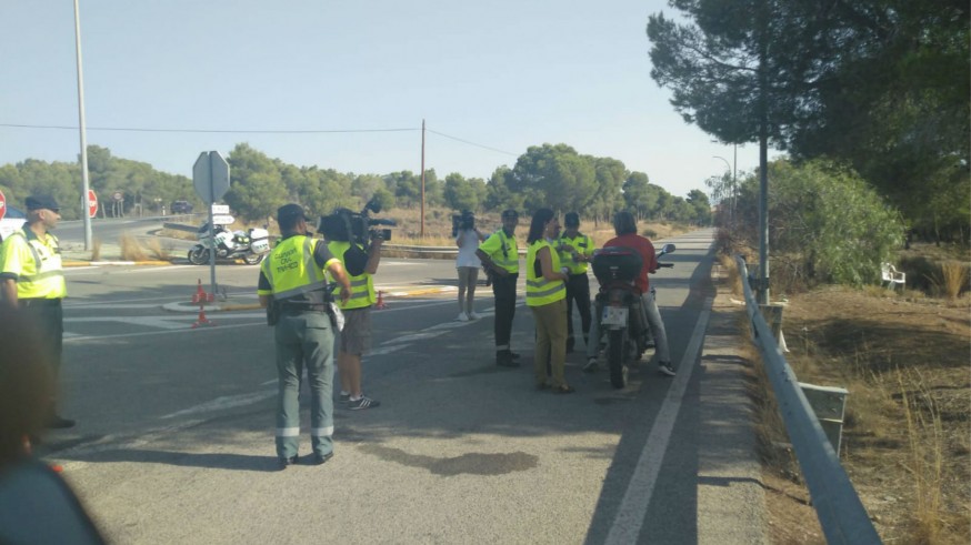Control de tráfico en la carretera del Embalse de Santomera