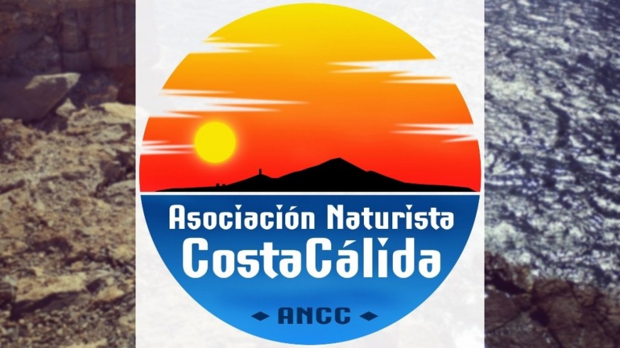 Con Miguel Sotomayor, de la Asociación Naturista Costa Cálida, hablamos de la prohibición del nudismo en las playas de San Pedro del Pinatar