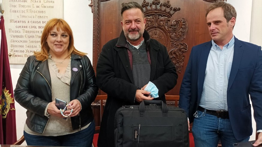 El eurodiputado de IU Manu Pineda, en su visita a Lorca
