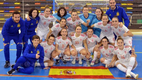 'Ellas También Juegan' | Consuelo Campoy disputará el España-Italia de fútbol sala