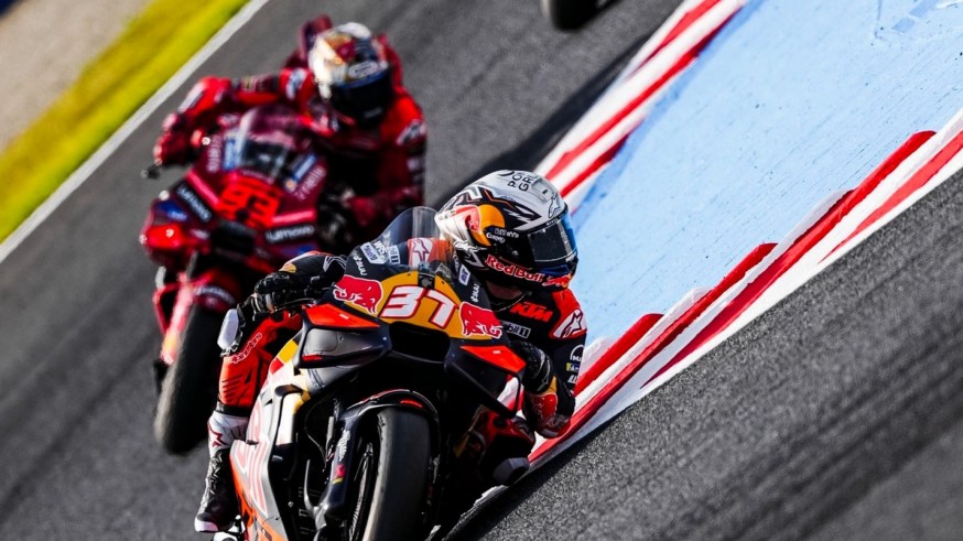 Aldeguer 10º y Acosta 17º en la fiesta de Márquez
