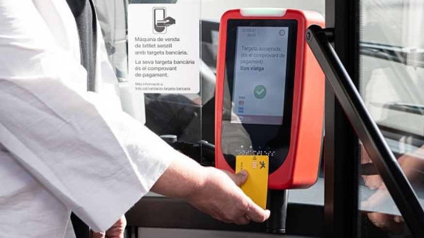 El billete de autobús se podrá con tarjeta, móviles y relojes inteligentes en Murcia