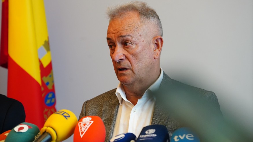 Felipe Moreno: "Si de mí depende, la afición del Cartagena no pagará aquí 30 euros"