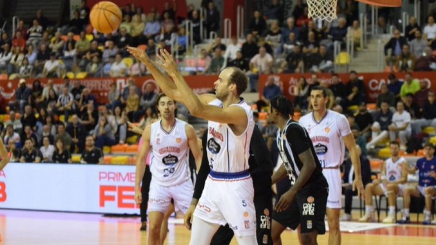 El Caesa Cartagena no puede con un Obradoiro superlativo (68-94)