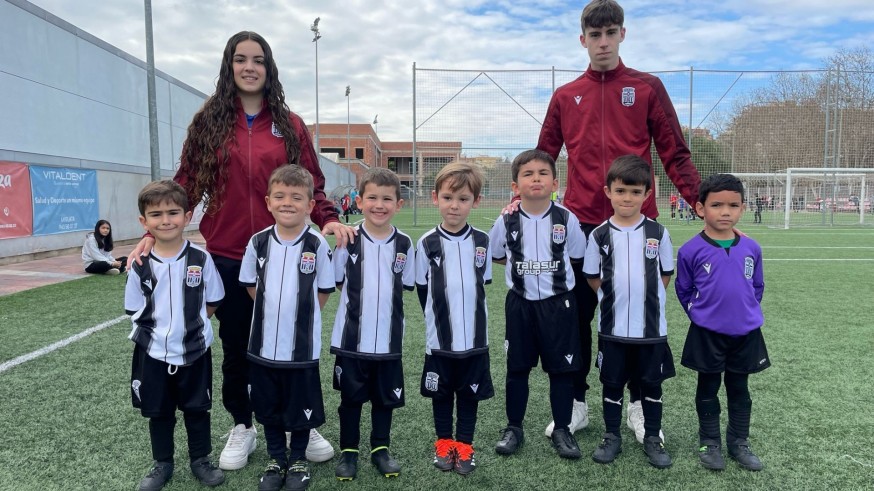 El Cartagena "devuelve la sonrisa y la felicidad" al Querubín de Benetúser