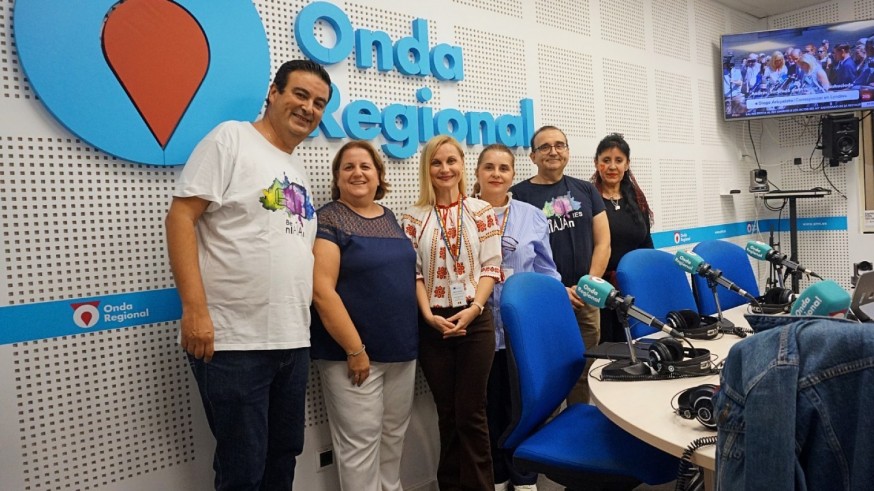 Carretera y manta. Hablamos con José Antoni García Ayala y José Antonio Piñana, del IES Beniaján, y tres profesoras de Bucarest del programa Erasmus