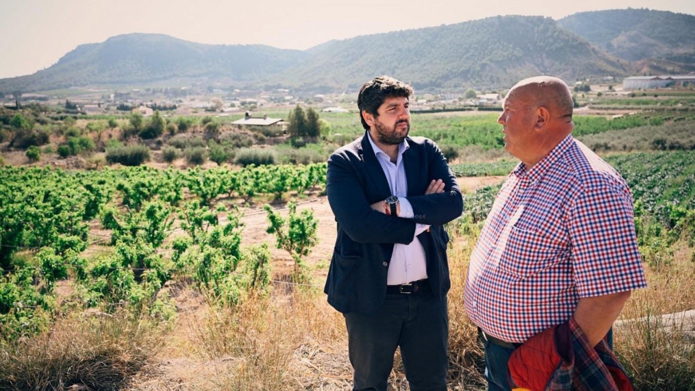 Murcia ofrece líneas de crédito blando a agricultores y ganaderos por la sequía