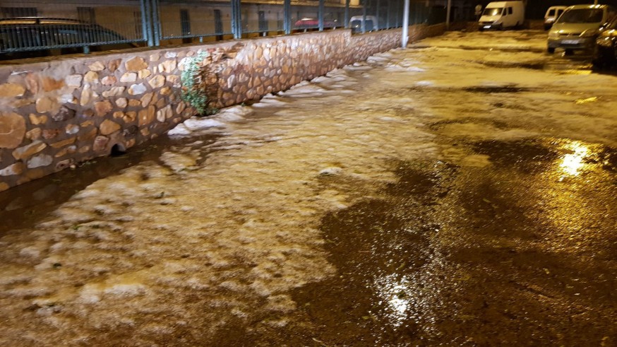 VÍDEO | El temporal llega con granizo en el Mar Menor