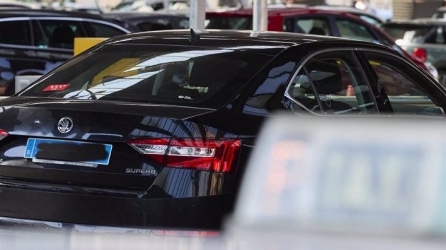 Los ayuntamientos regularán las licencias de VTC