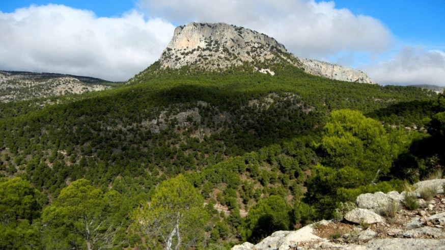 Conociendo Sierra Espuña con Javier Ramírez. Fiestas populares y preparativos para el eclipse