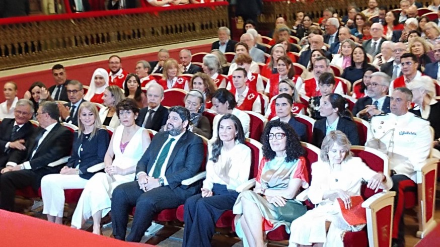 La reina Letizia preside la entrega de Distinciones 2025 de Cruz Roja Española en Murcia